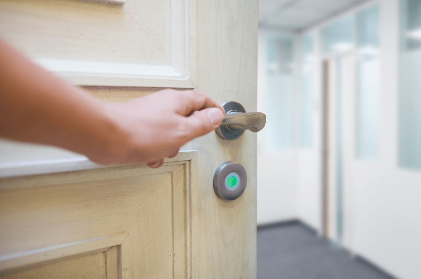 Edoor eDOOR & eSCHLOSS – die Antriebs- und Schließ-Lösungen für Ihre Innentüren